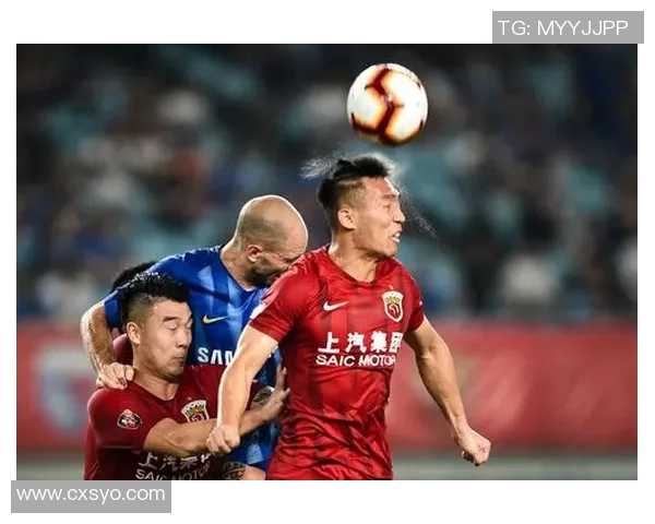 上海足球队的转型之路与未来发展趋势深度解析 上海足球队的转型之路与未来发展趋势深度解析